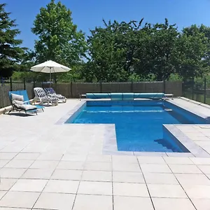 Vakantiehuis Les Maricotais L'hirondelle, Treverien